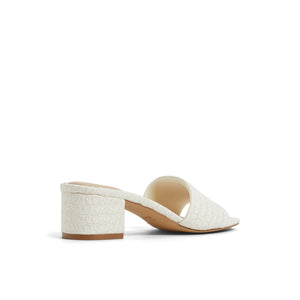 Claudina / Heeled Sandals