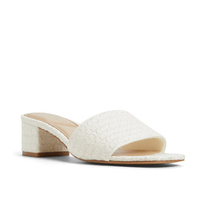 Claudina / Heeled Sandals