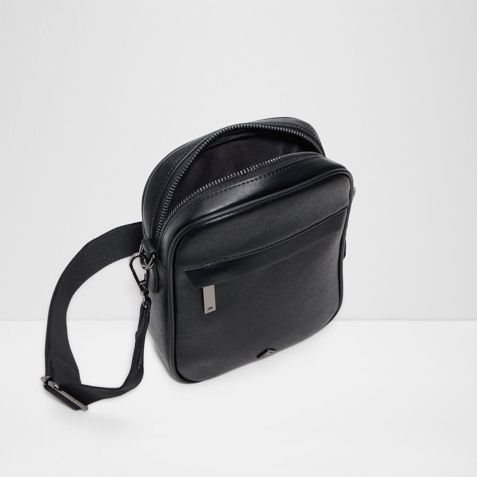 Clublifer / Cross Body