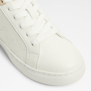 Clublux / Sneakers