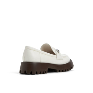 Cluelesss  /  Loafers