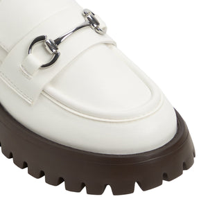 Cluelesss  /  Loafers