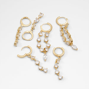 Colettee / Earring Set