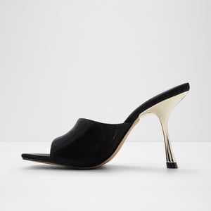 Comacan / Heeled Sandals