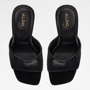 Comacan / Heeled Sandals