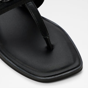 Coralynna / Flat Sandals