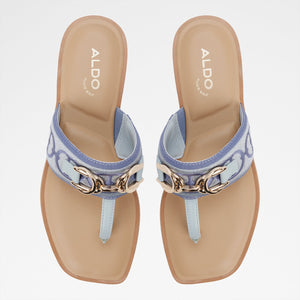 Coralynna / Flat Sandals