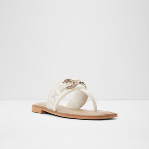 Coralynna / Flat Sandals