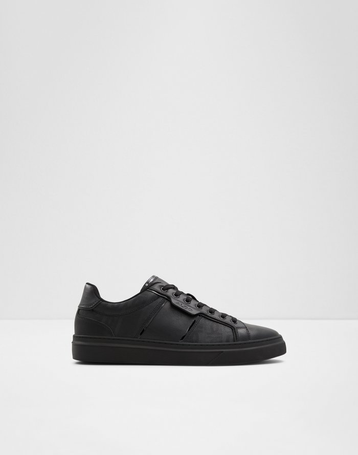 Courtline / Sneakers