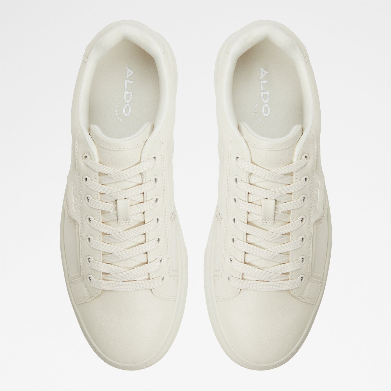 Courtline / Sneakers