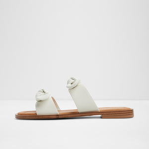 Creekside / Flat Sandals