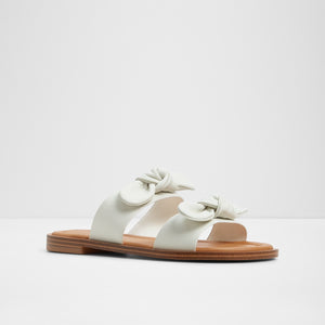 Creekside / Flat Sandals