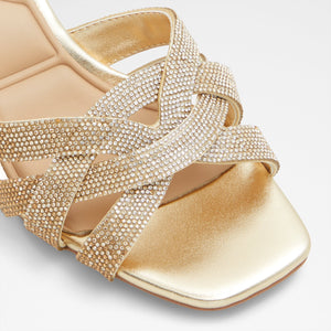 Curtsy / Heeled Sandals