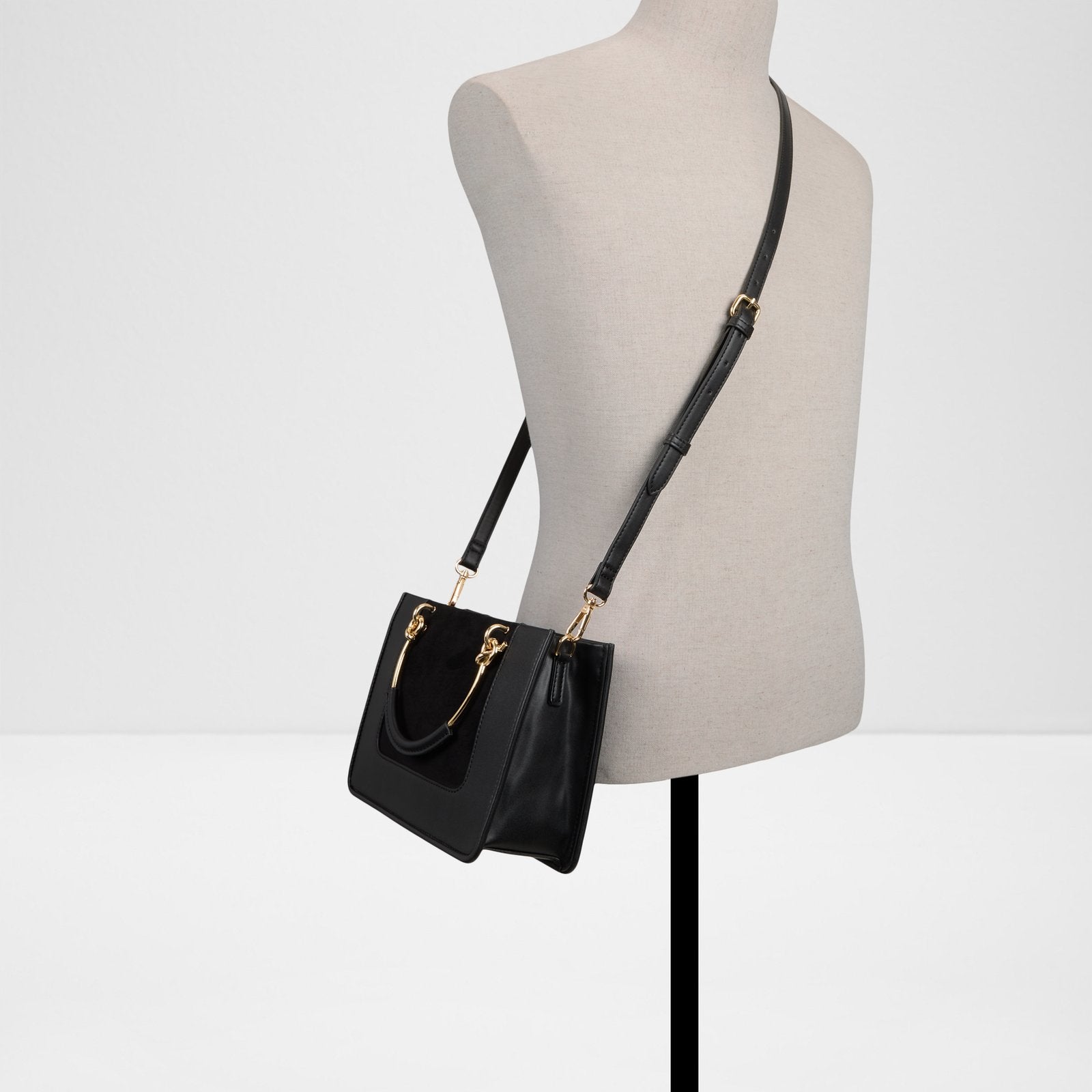 Dafne / Satchel