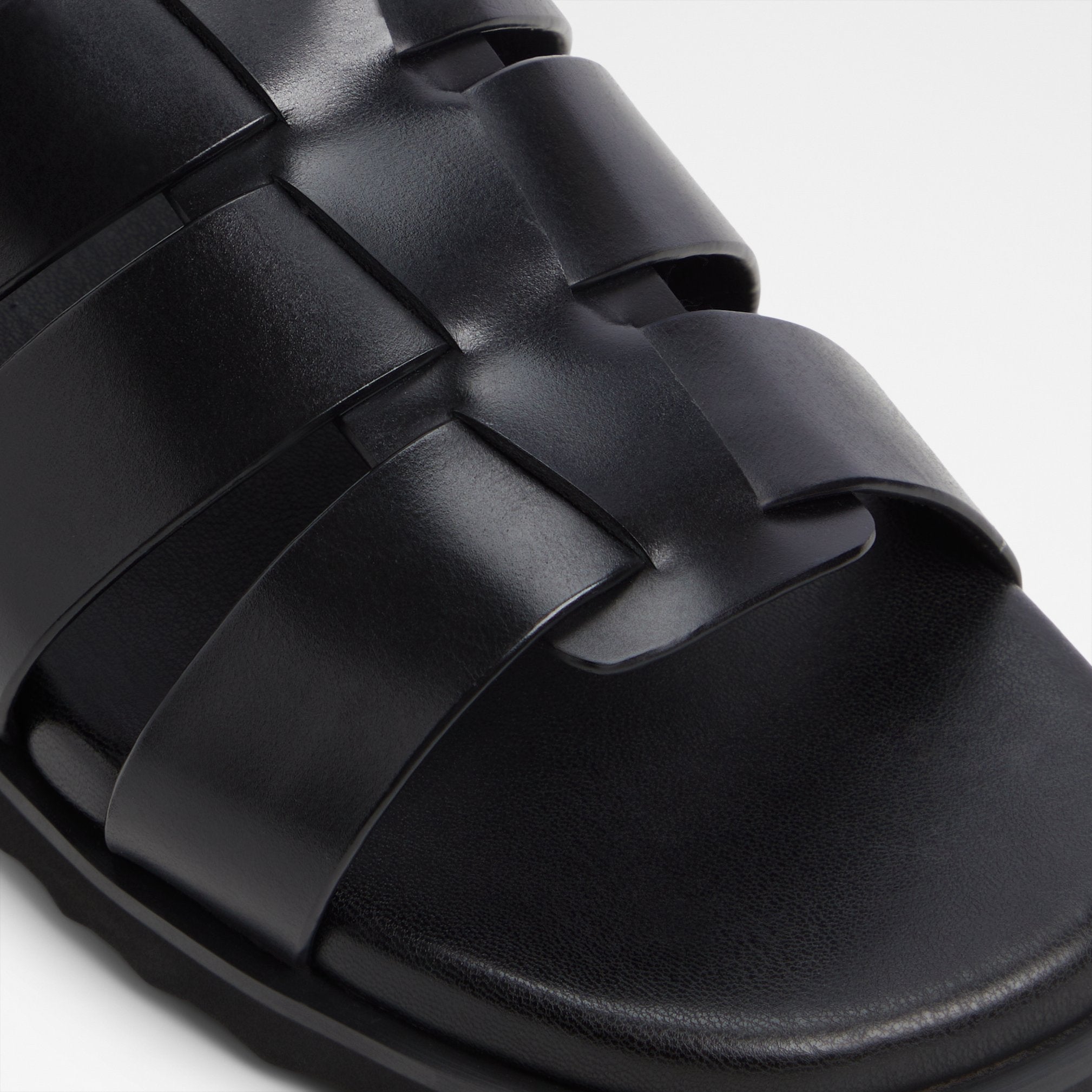Darby / Flat Sandals