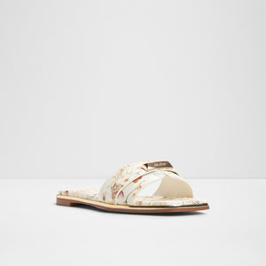 Darine / Flat Sandals