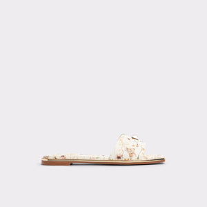 Darine / Flat Sandals