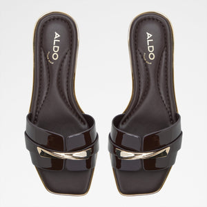 Darlina / Flat Sandals