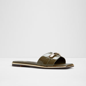 Darlina / Flat Sandals