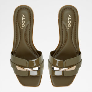 Darlina / Flat Sandals