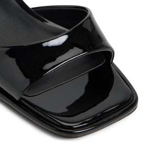 Dashaa / Heeled Sandals