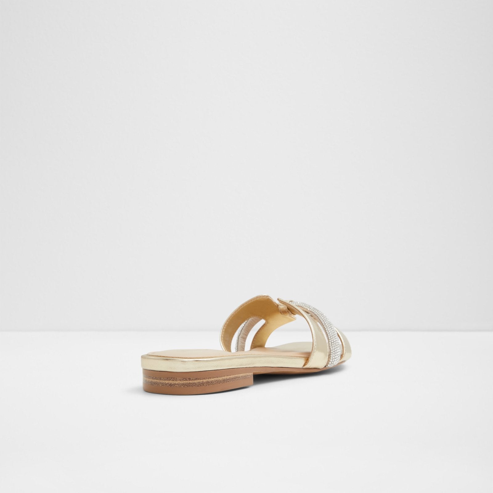 Deandra / Flat Sandals
