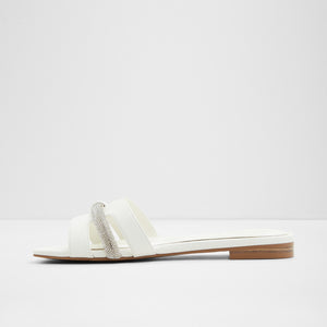 Deandra / Flat Sandals