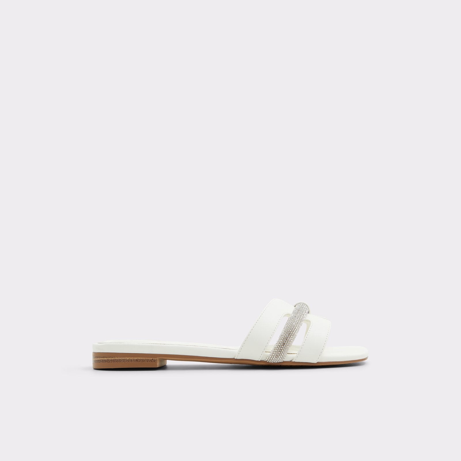 Deandra / Flat Sandals