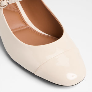Decima / Heeled Shoes