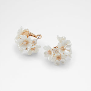 Delicacy / Earrings