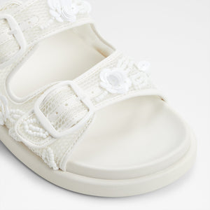 Devanassi / Flat Sandals