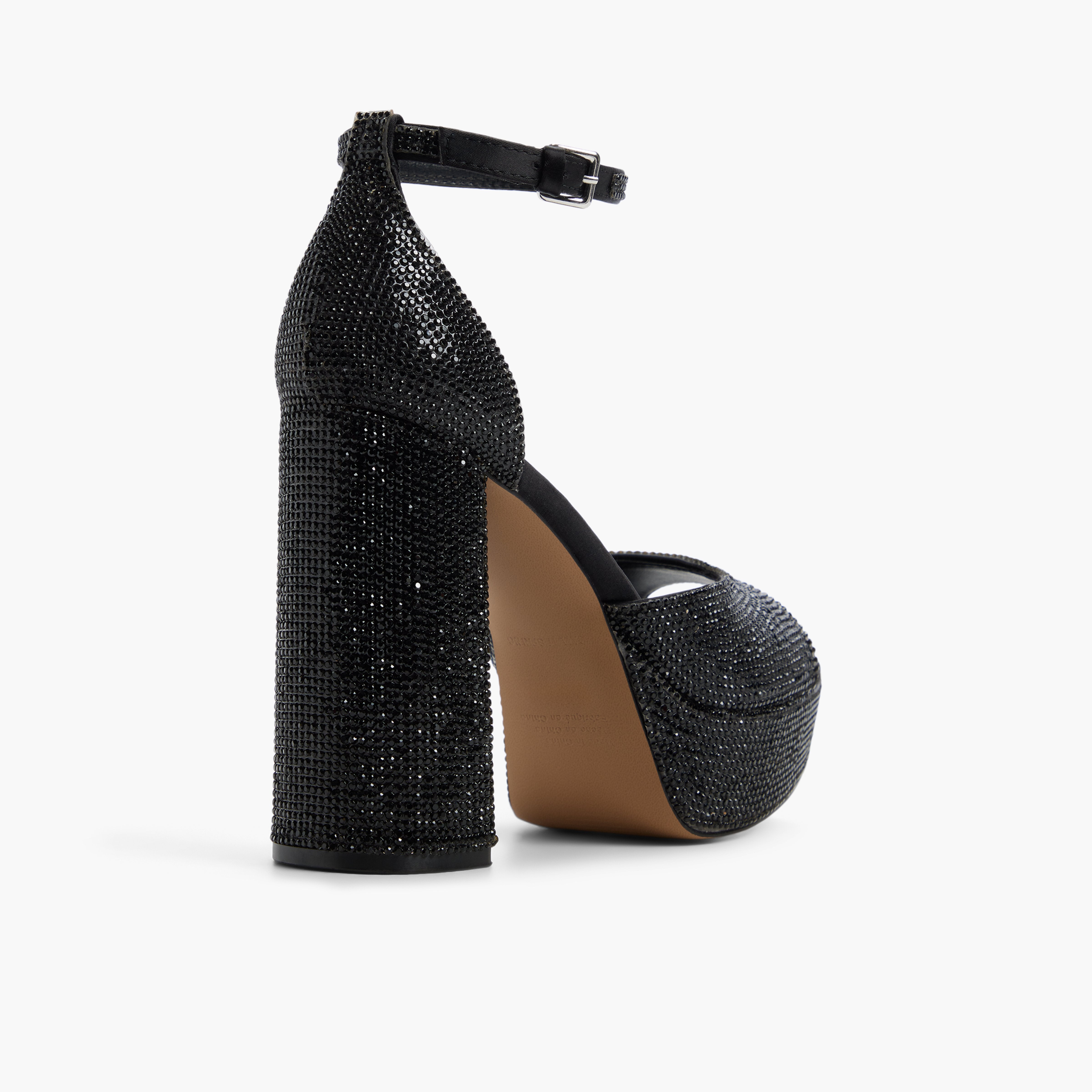 Domminika \ Heeled Sandals