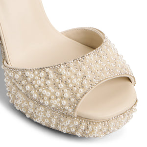 Domminique / Heeled Sandals