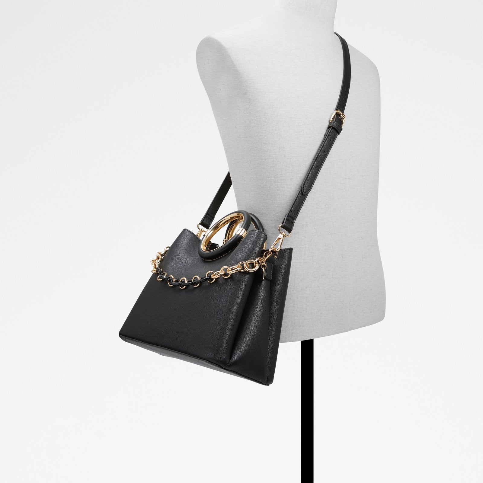 Dovie / Satchel