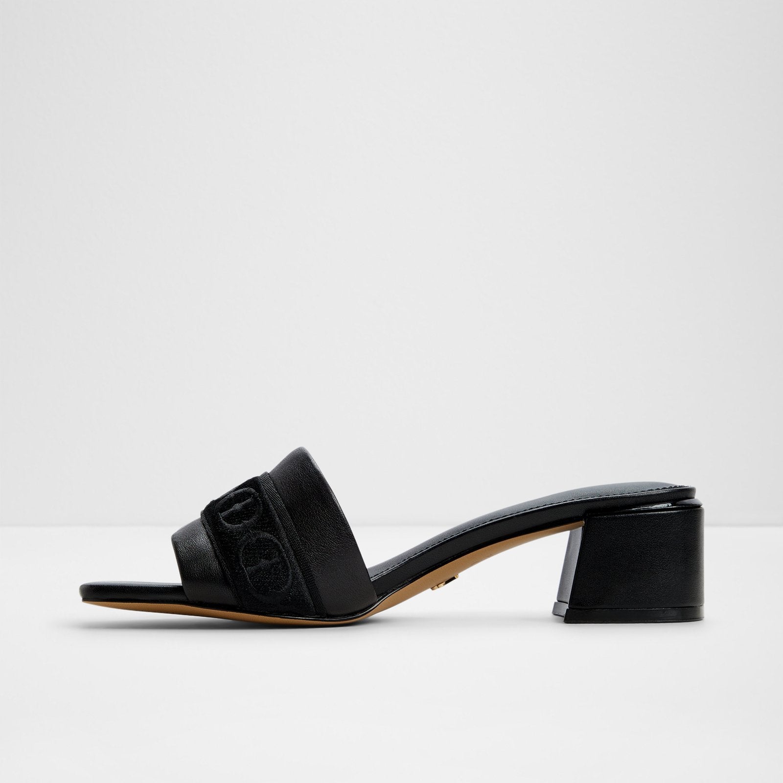 Elbenaldar / Heeled Sandals