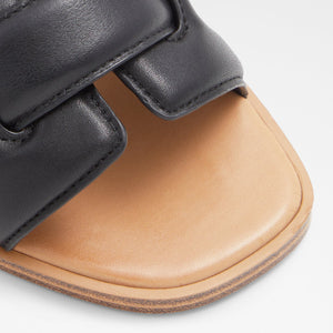 Elenaa / Flat Sandals