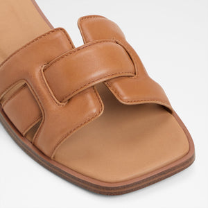 Eleny / Flat Sandals