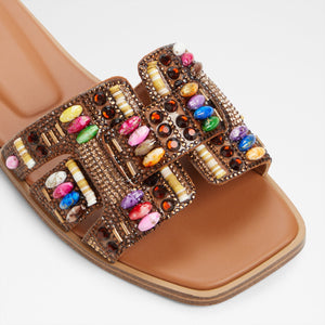 Eleny / Flat Sandals
