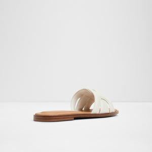 Eleny / Flat Sandals