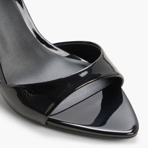 Elluna \ Heeled Sandals
