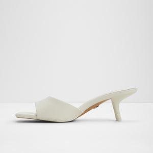 Enchanting / Heeled Sandals