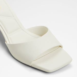 Enchanting / Heeled Sandals
