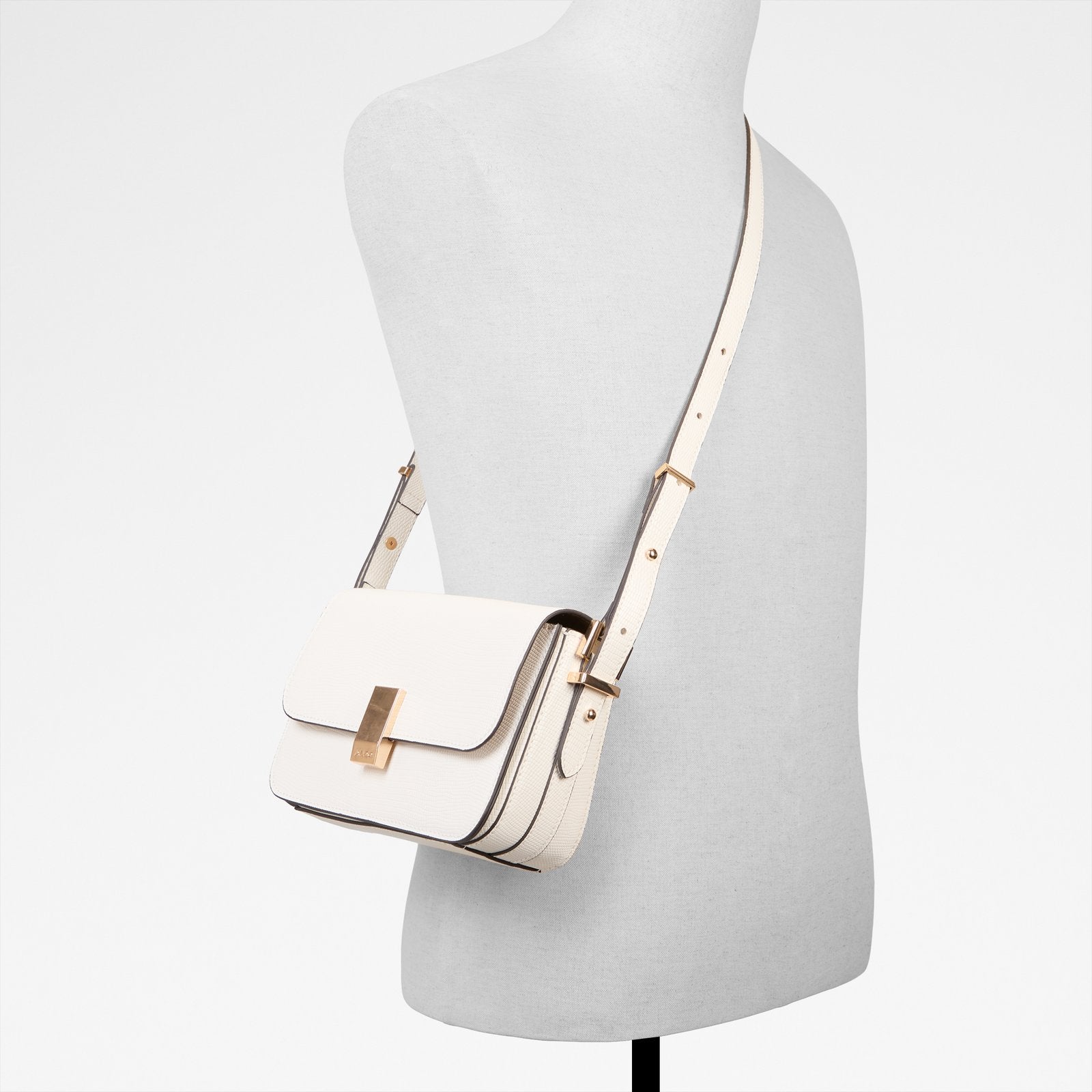Eteini / Cross Body