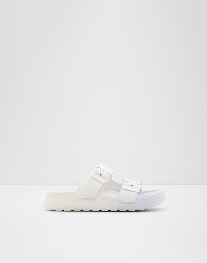 Eteiven / Flat Sandals