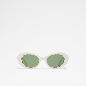 European / Cat- eye Sunglasses