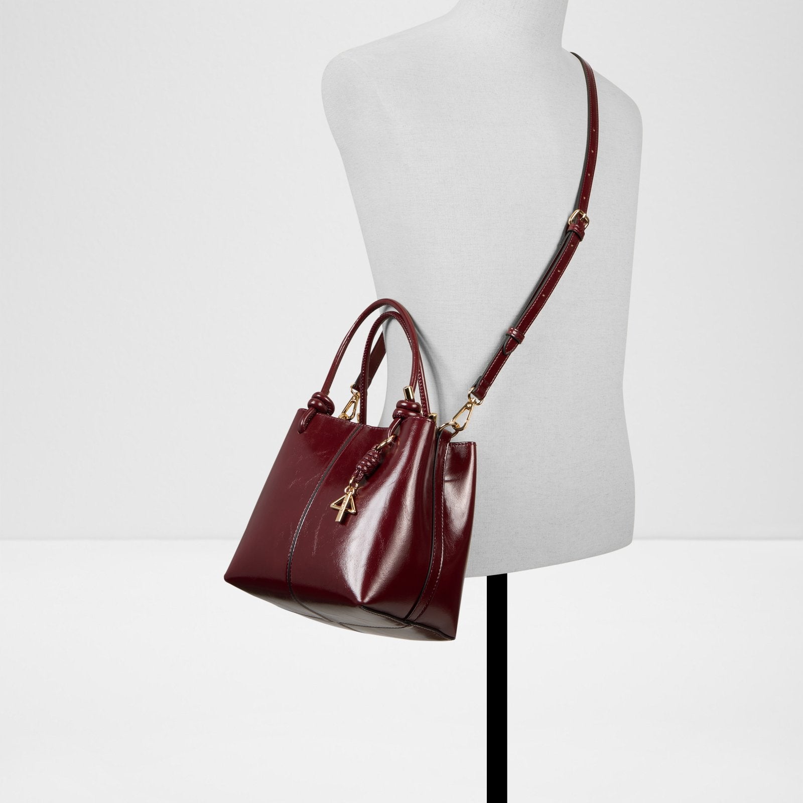 Evielily / Satchel