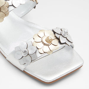 Fiore / Flat Sandals