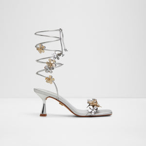 Fiorela / Heeled Sandals