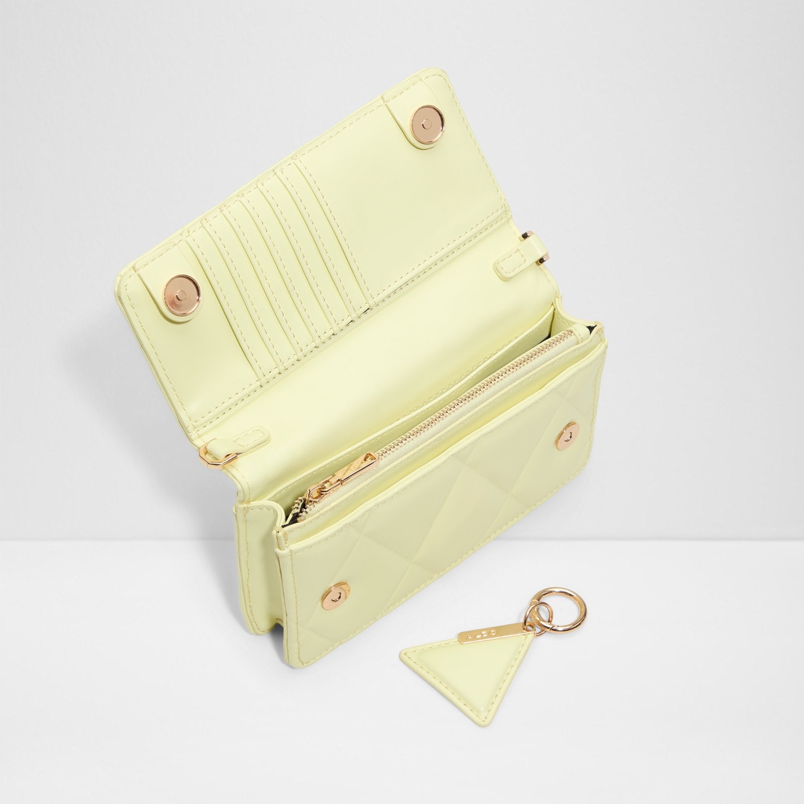 Fititall / Wallet On A Chain