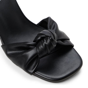 Florrence  /  Heeled Sandals